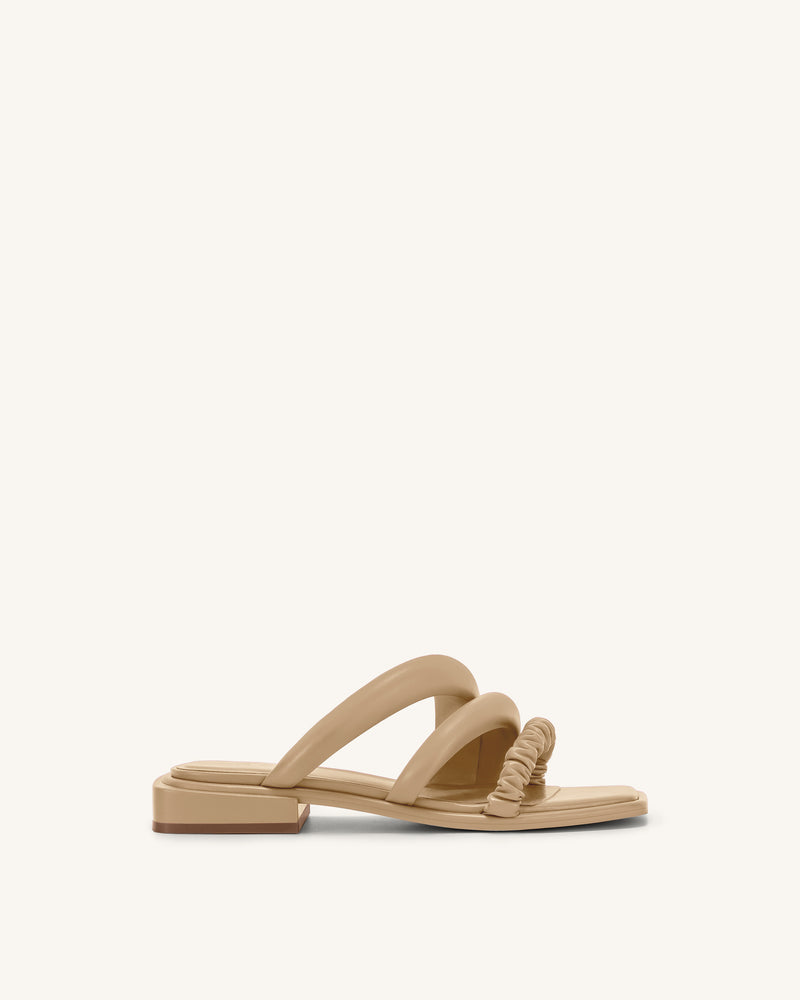 Jada Flat Mule - Cane sugar